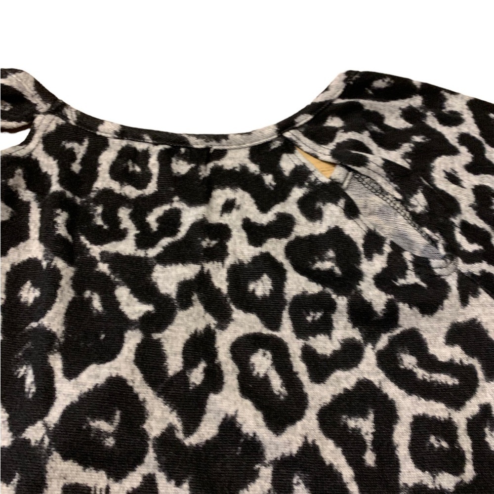 Pink Rose | Long Sleeve Leopard Print Black Gray Top Peep Hole Back Sleeve - Picture 11 of 11
